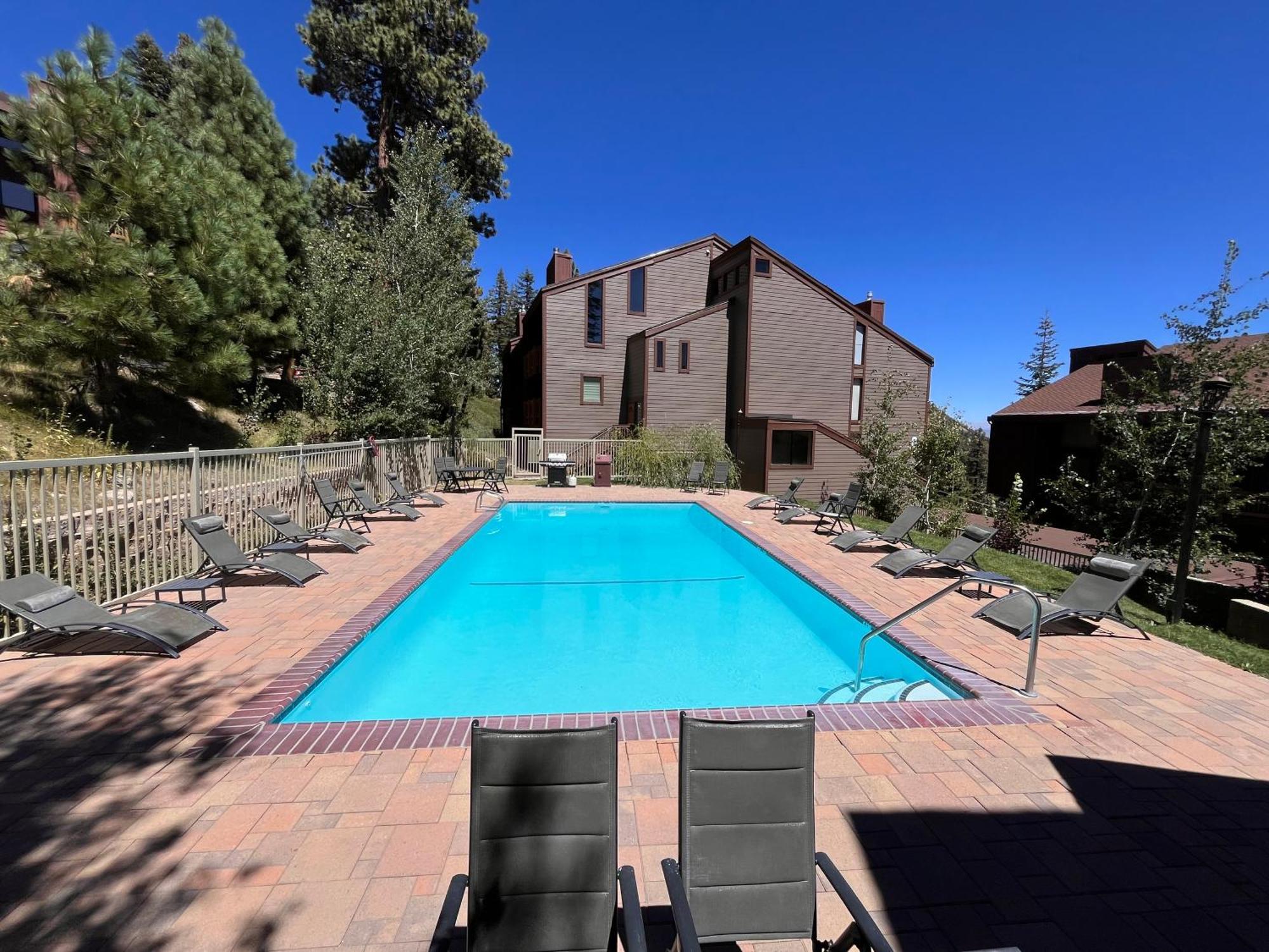 Tastefully Remodeled Condo At Mammoth Ski & Racquet Club, Hot Tub, Garage, 10 Min Walk To Ski Lifts Mammoth Lakes Exterior foto